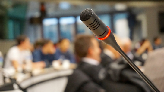 FOTO ASAMBLEA Microphone 704255 1280